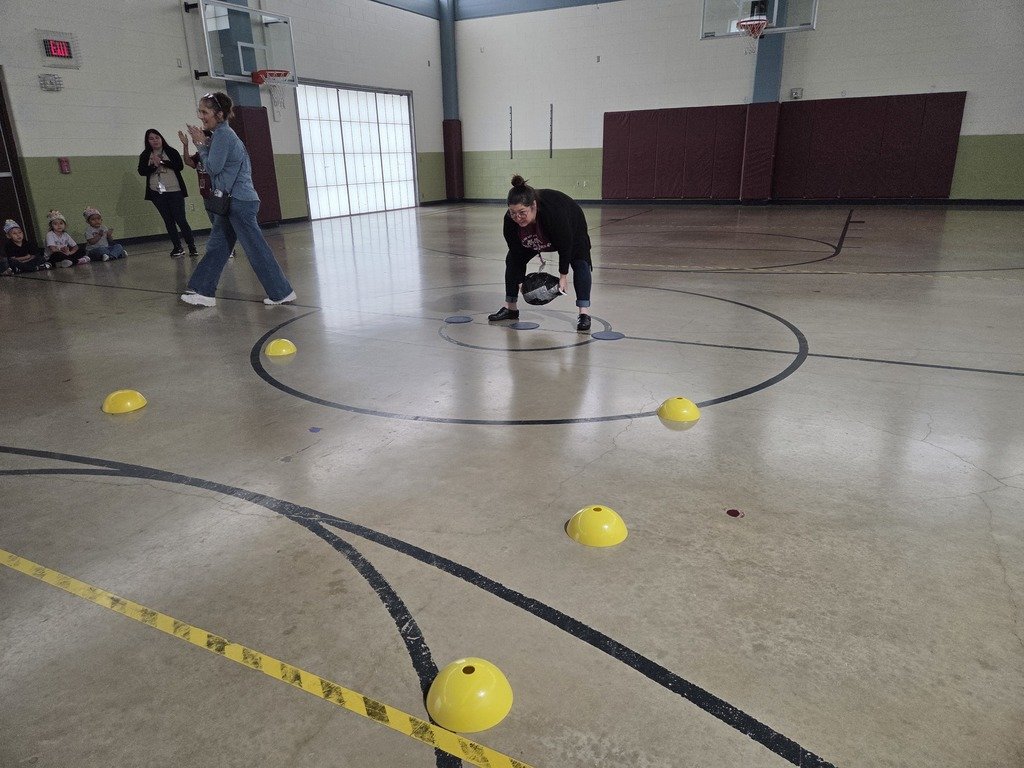 swisd_hcsa's tweet image. Such a fun day—our staff had a blast turkey bowling and students enjoyed cheering their teachers on! Congratulations to Ms. Martinez for winning 1st place and Mr. Lopez for winning 2nd place! 

#SWISDHEROS #RootedHiddenCove #RootedSWISD
