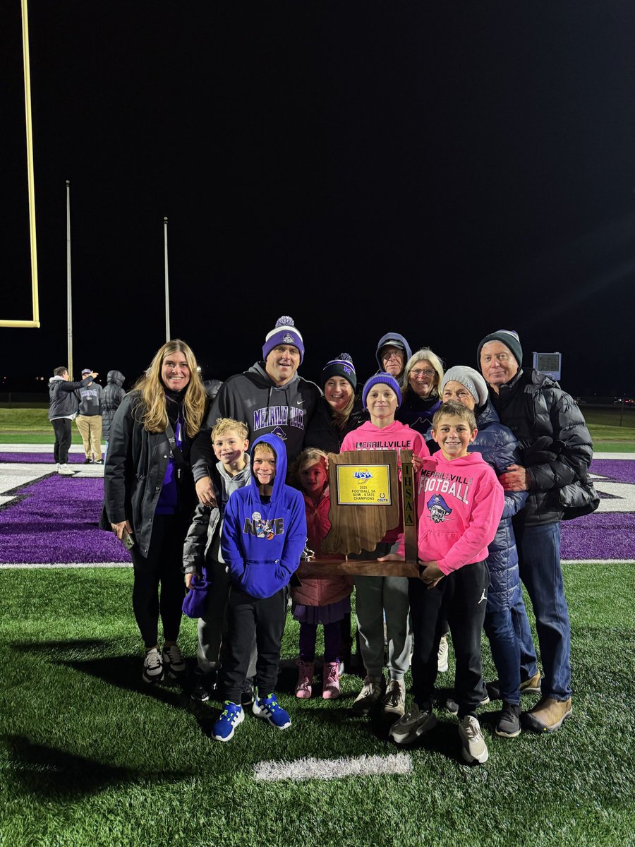 CoachSeiss's tweet photo. On to the 5A state championship!
@mhspiratefball https://t.co/wkL8uJDgwg