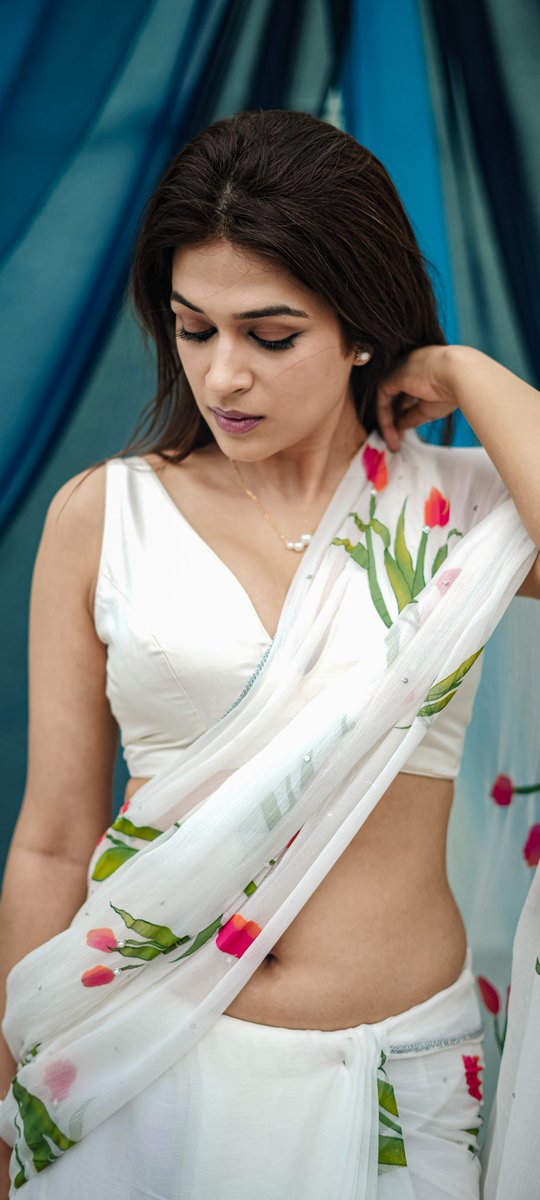 G6V-XB_bgAAWrXk?format=jpg&name=medium