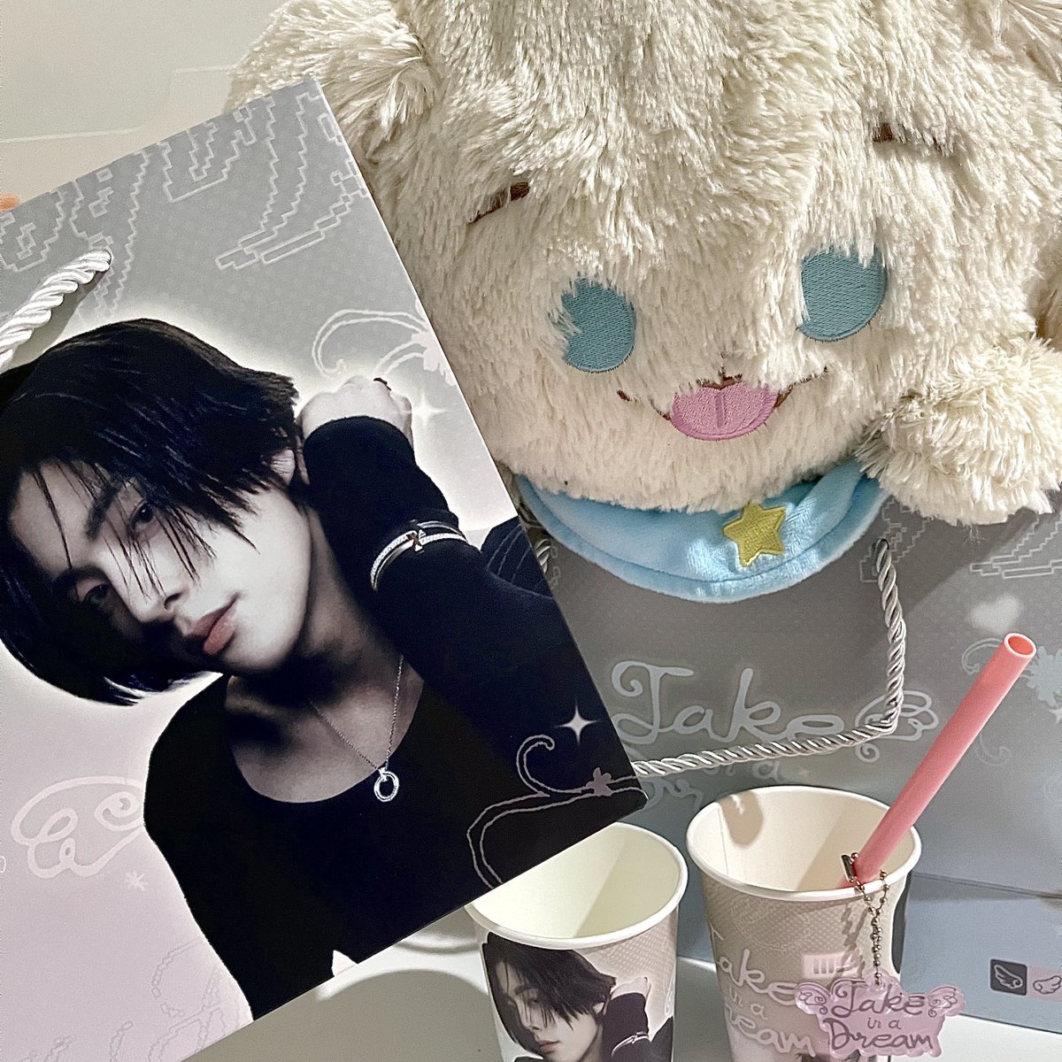 ◟ memi 🎀 tweet media