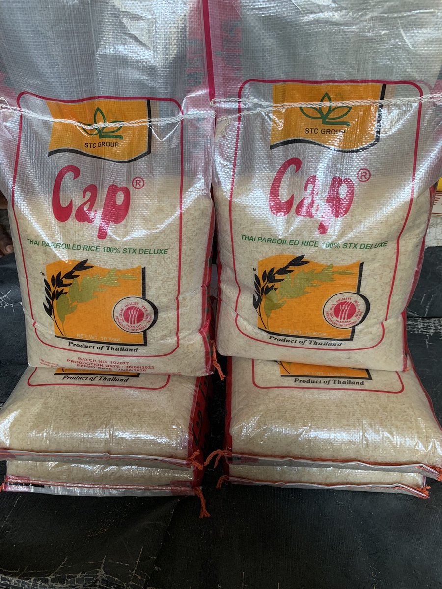 ademoye_mercy's tweet image. 🎁 Spread the Joy This Christmas! 🎄

MercyFoods Got you Covered💥

Make this holiday season memorable and stress-free!💥

Stock up on essential food items with our festive foodstuff combos. 💥

Whether you&apos;re planning a grand family feast or looking to share some holiday cheer…