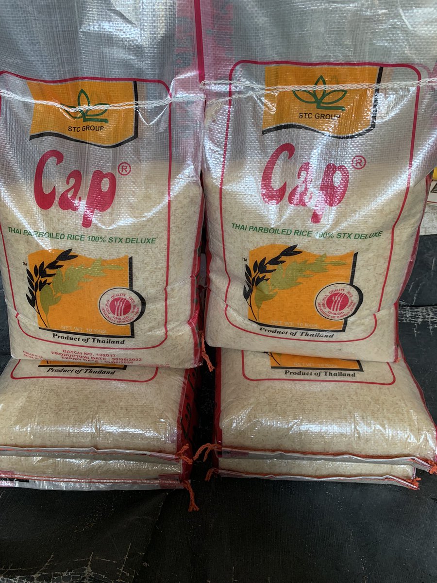 ademoye_mercy's tweet image. 🎁 Spread the Joy This Christmas! 🎄

MercyFoods Got you Covered💥

Make this holiday season memorable and stress-free!💥

Stock up on essential food items with our festive foodstuff combos. 💥

Whether you&apos;re planning a grand family feast or looking to share some holiday cheer…