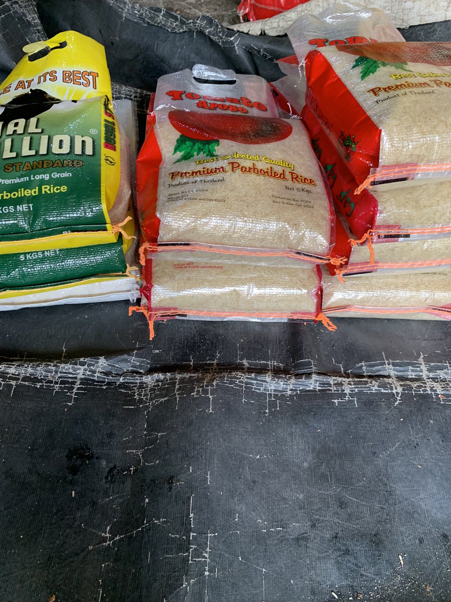 ademoye_mercy's tweet image. 🎁 Spread the Joy This Christmas! 🎄

MercyFoods Got you Covered💥

Make this holiday season memorable and stress-free!💥

Stock up on essential food items with our festive foodstuff combos. 💥

Whether you&apos;re planning a grand family feast or looking to share some holiday cheer…