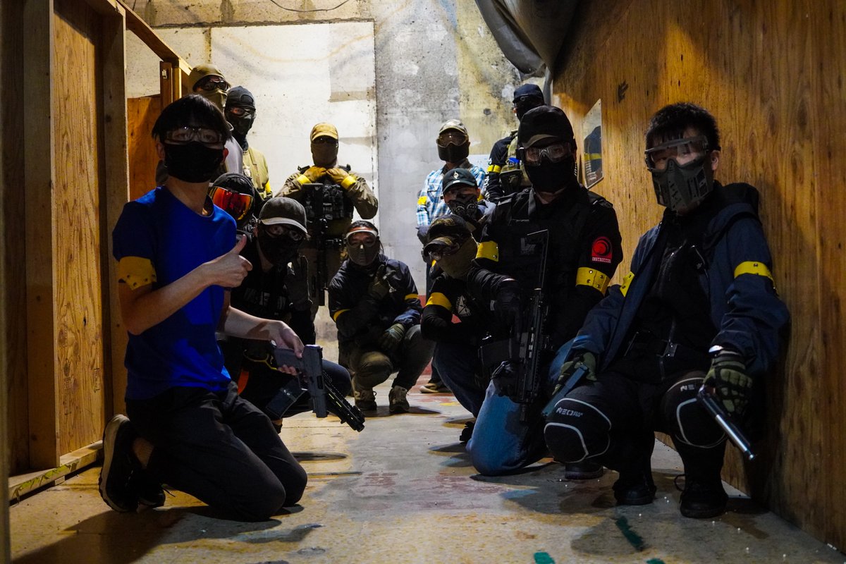 11/22 1部フリーゲームお越し頂き誠にありがとうございました！

本日のお写真はこちら↓
dropbox.com/scl/fo/zi46x8m…

この後2部はSpeedQBフリーゲームとなります
飛び入り参加、ご来店お待ちしております。

#サバゲー
#STCサバゲーラリー
#サバラリ
#HEADS川越
#サバパー
#西東京サバゲー
#BLKFOX