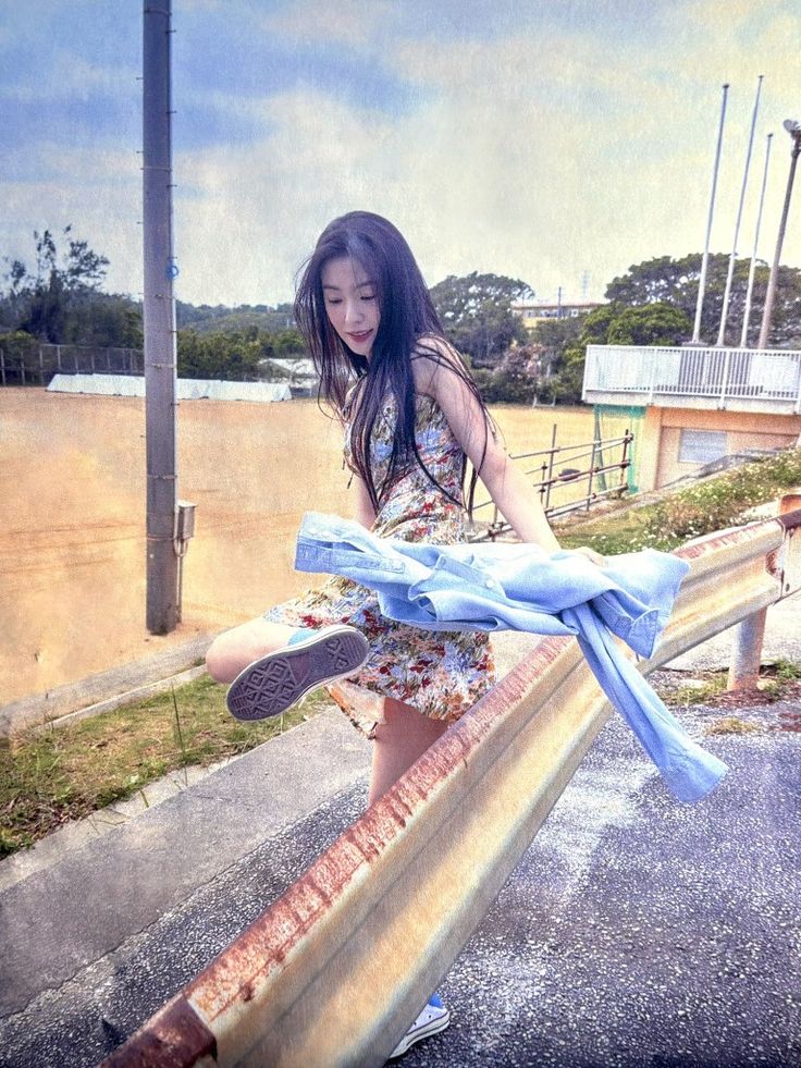 Rushing to shower after a run, then tagging along with this pretty girl to drop off her laundry suddenly we’re at the beach, and somehow I’ve turned into her photographer. She sings, laughs on top of the car with that adorable little cheer of hers. God.