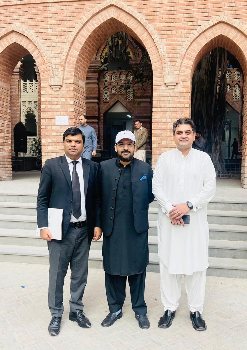 سیکرٹری لا پاکستان تحریک انصاف  سینٹرل پنجاب ملک احد اعوان ایڈوکیٹ کی وسعت سے سہیل منظور گل نے ننکانہ صاحب میں جاری نظر بندی آرڈر لاہور ہائی کورٹ میں چیلنج کردیئے