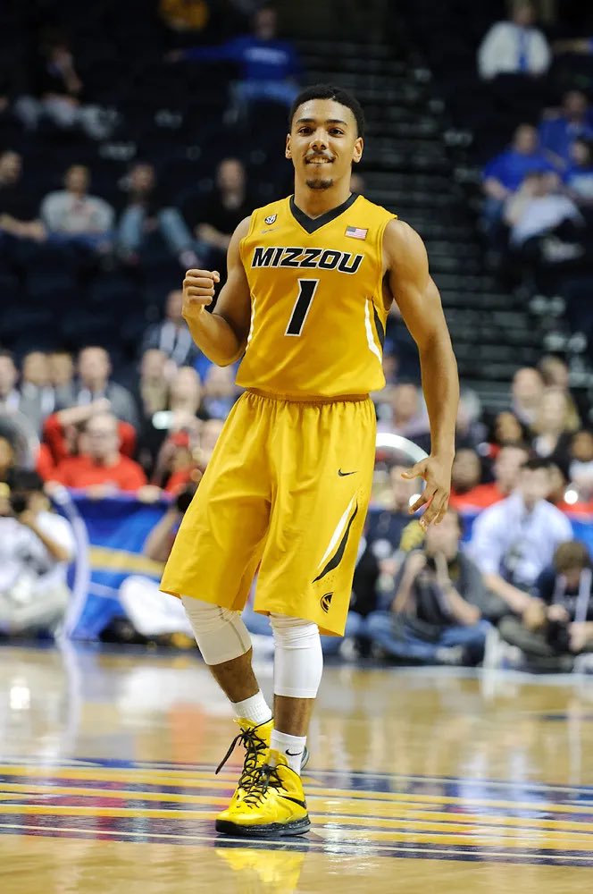Callme_andre_'s tweet photo. @Hoopss Phil Pressey https://t.co/0fmGDSs0kQ
