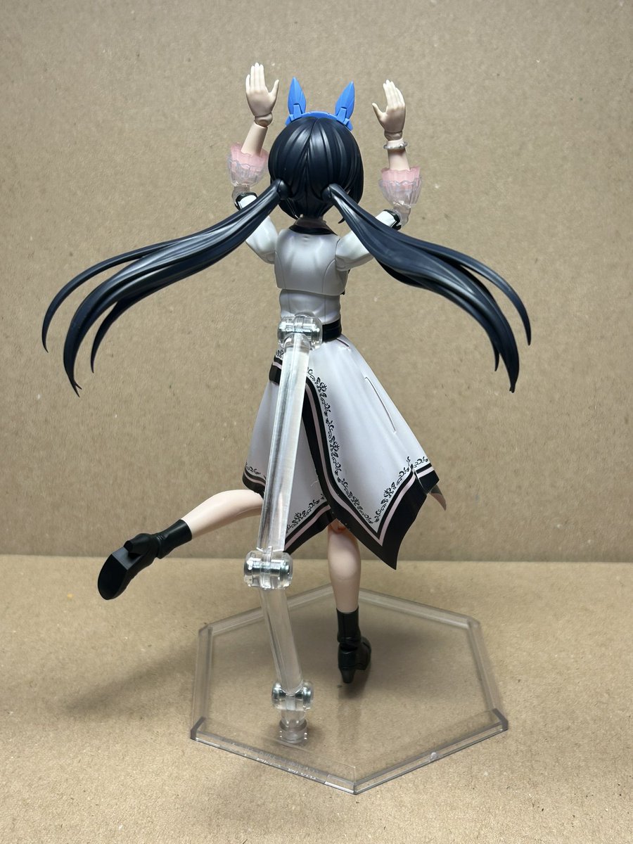 先週出た30msのボディ付属のヘアパーツがすごい麗花さんに見える...
you and i衣装で後ろ姿だと麗花じゃんもう...