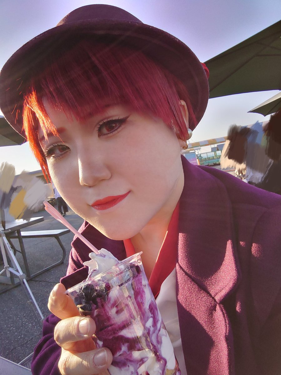 nekonadetai5296's tweet image. #こすぷれあくあみらーじゅ
離脱しました！デートちょーーーー楽しかった！！交流もできて嬉しみ🥰

で、そんな最高イベントで🪨子さんトレードマークの赤アイシャドウを忘れた私は地獄に落ちるべきです🥹