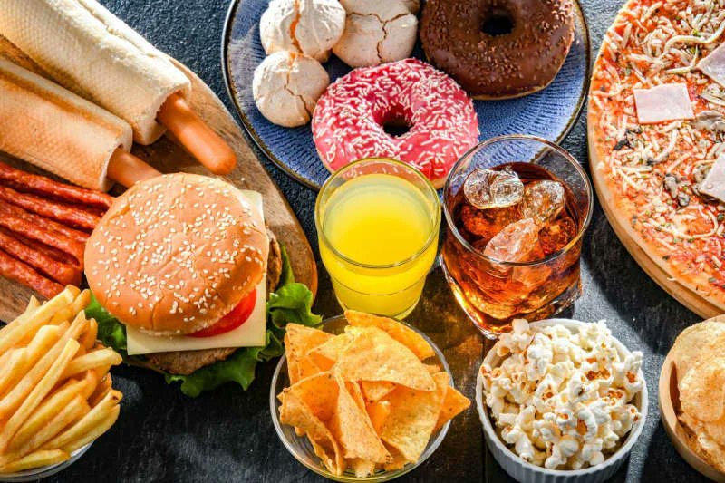 ShopisthanX's tweet photo. @TheLancet  just exposed India’s ultra-processed food epidemic

We’re eating UPFs daily without even knowing — cereal, breads, “healthy” snacks, all of it.
This isn’t a food issue anymore. It’s a lifestyle crisis.
👉 Follow @ShopisthanX  for more https://t.co/v1ZF4TH9d1