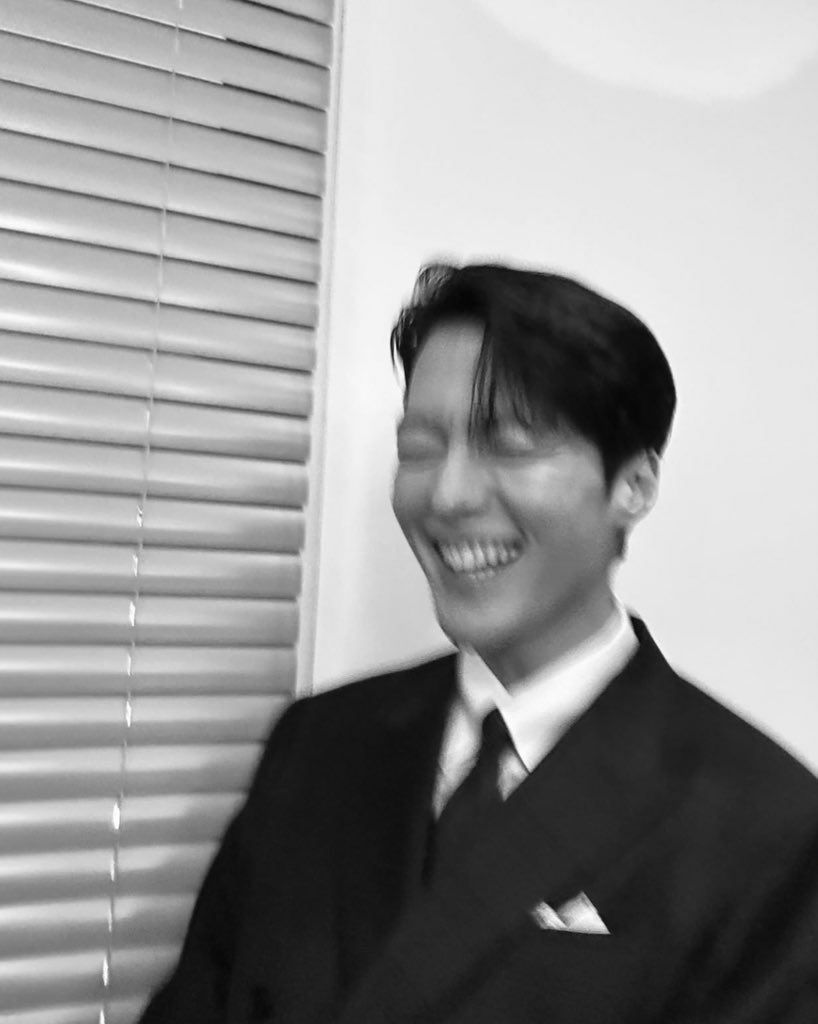 6v6Jky's tweet image. ギヨンさんの魅力が爆発する
ダイナマイトキス

ほんとにほんとにカッコイイから
ほんとにオススメです皆様ww
ぜひぜひチェケラ🤘😎🤘

 Netflixで絶賛配信中🈁
(宣伝してるwww)
 #チャンギヨン  #ダイナマイトキス