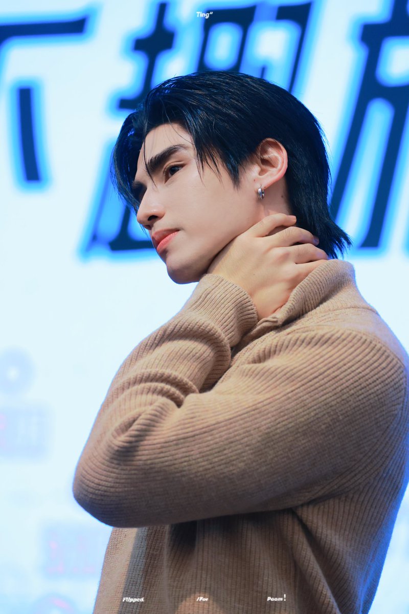 FlippedforPoom's tweet image. sexy wayu🥰

FAN SIGNING EVENT WITH POOM
#Poom1stFansignatNingbo
 #poompps
#poompps 
@poompps1