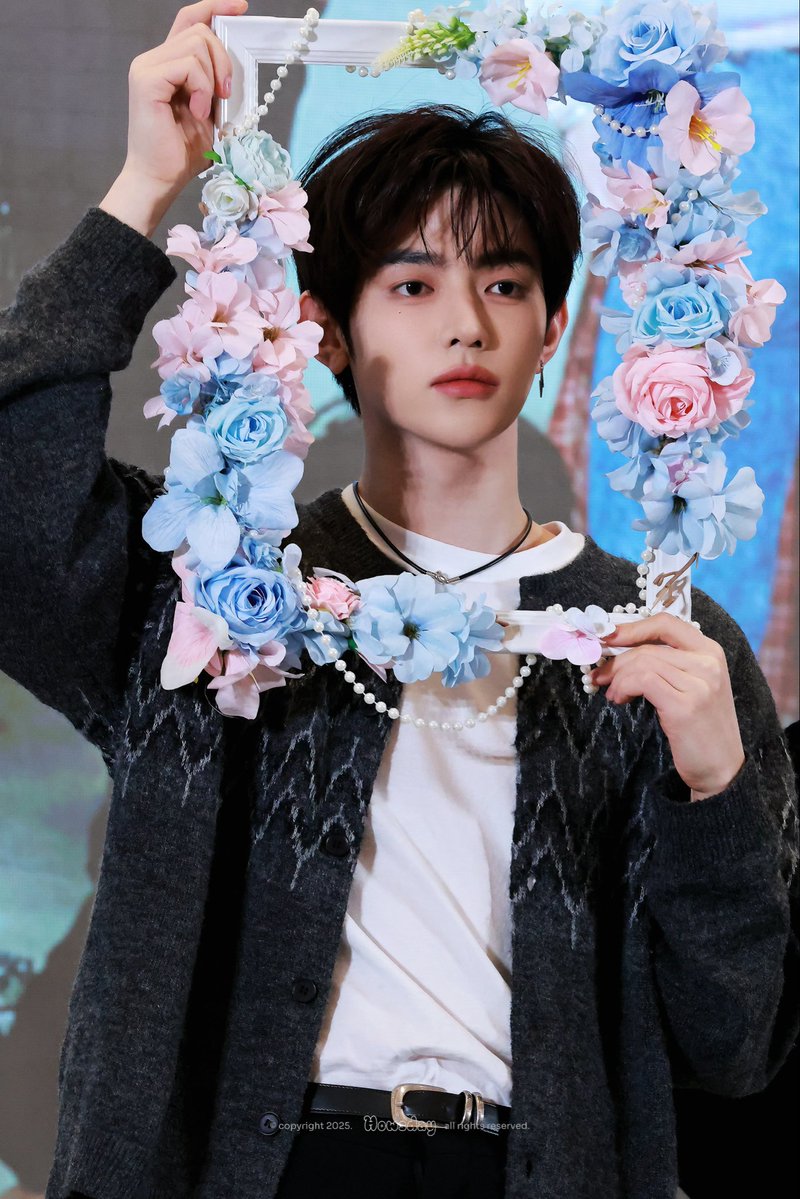 Howsday725's tweet image. 𝐆𝐎𝐎𝐃𝐃𝐀𝐘 251122

#ZHANGHAO #장하오 #章昊 #ジャンハオ
#ZB1     #ZEROBASEONE   #제베원