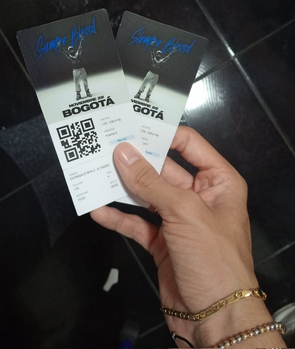 diegosierra_'s tweet photo. Readys pa el mejor concierto del año https://t.co/7uesao62Fi