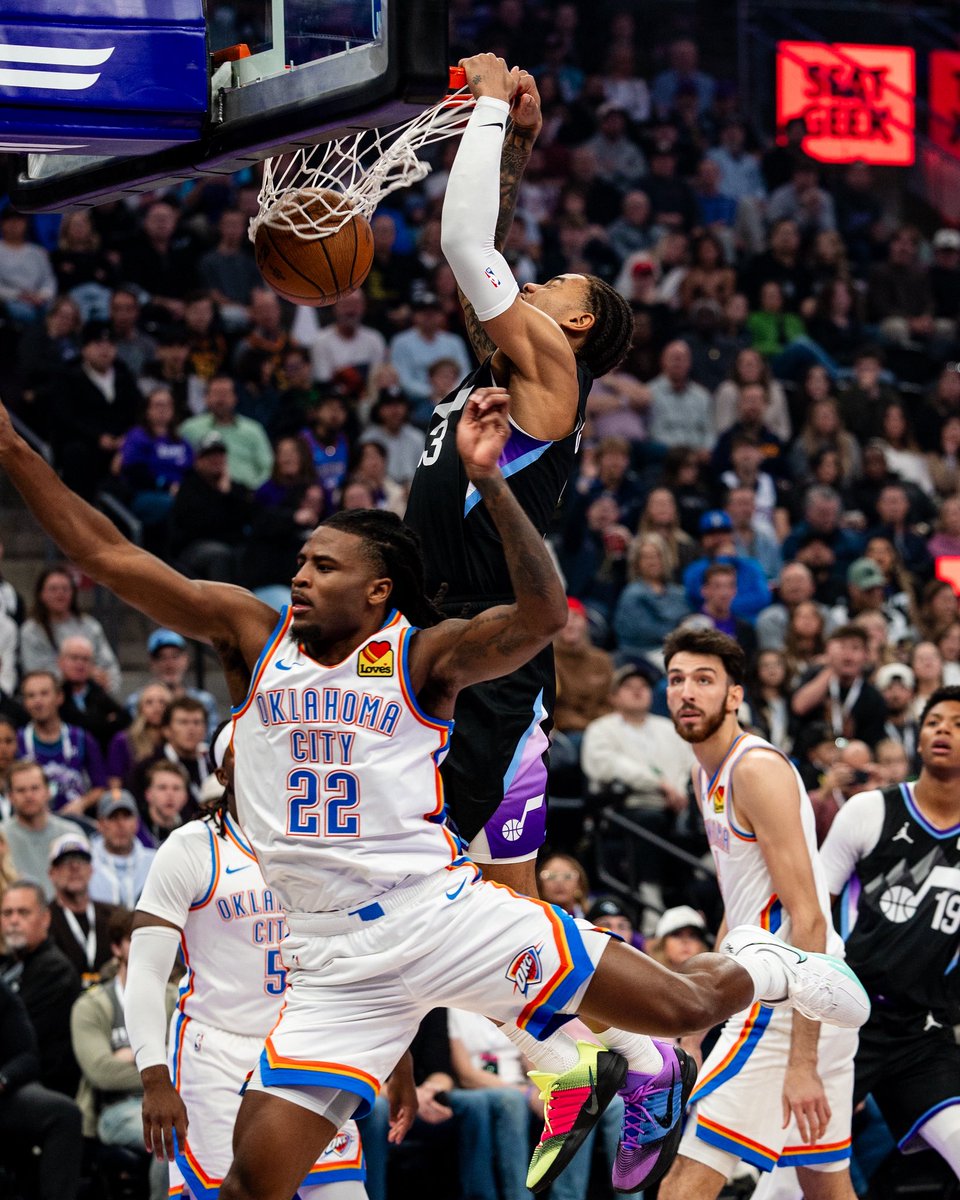 you should update your wallpaper and show us 📲  