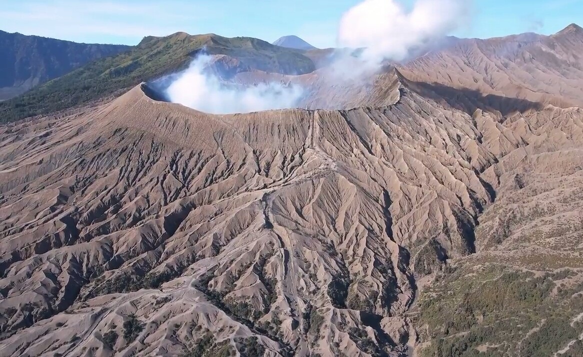 Bromo Java Travel Agent tweet media