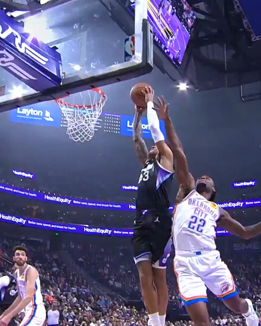 D U N K 
           E
           Y 