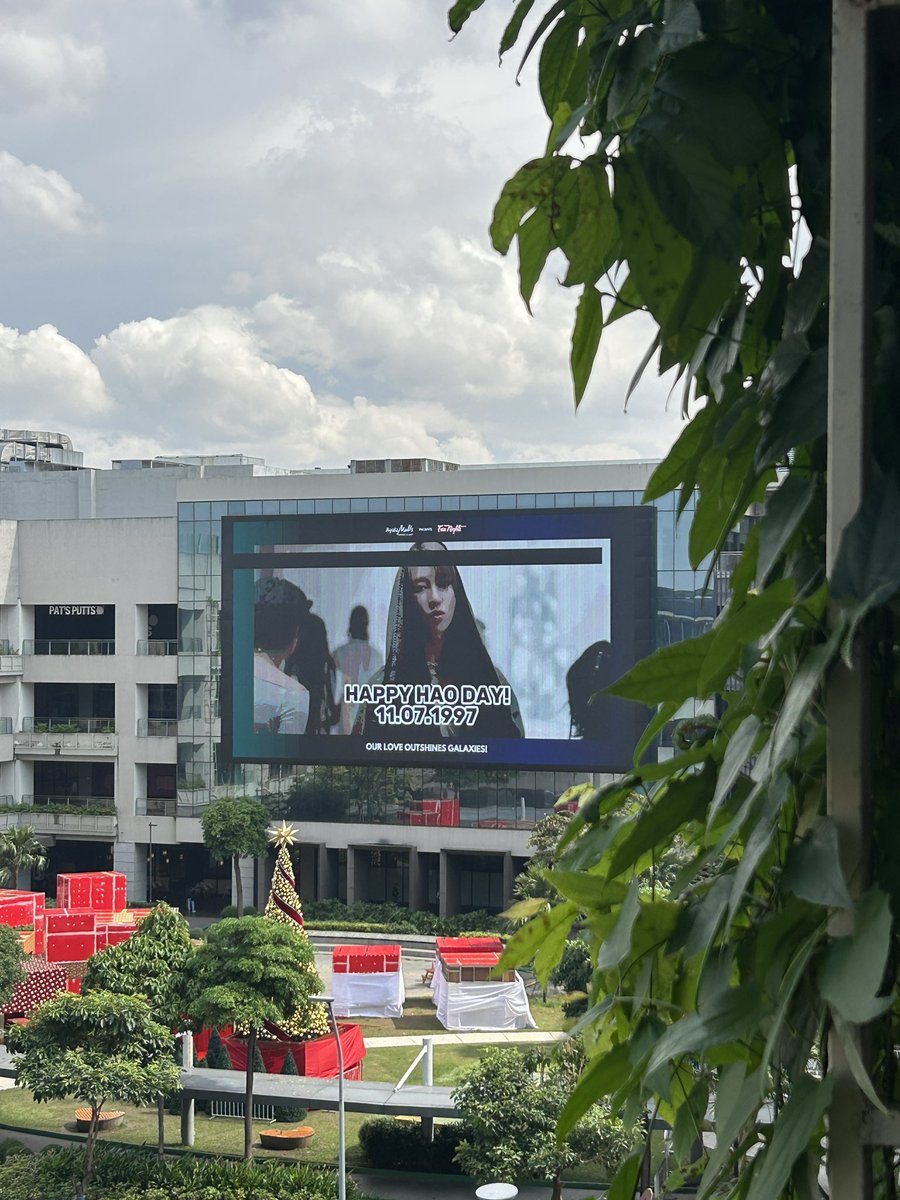 svtloveclvb's tweet image. 👀 #AllTheStarsForHAOZI