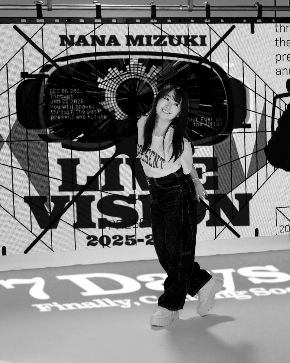 NANA MIZUKI #LIVE_VISION📺
いよいよ開幕まで 「7日」！

みんなのVISIONはもう目の前🔎
準備は整いましたか？ あとは楽しむだけ！🔥

今のみなさんの気持ちを“７文字”で表すと？
水樹奈々に教えてください！✨