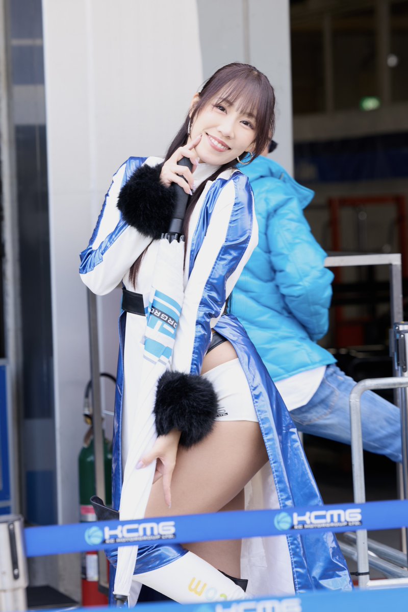 11photo_0330's tweet image. 念願の冬コス見れた☺️

2025.11.22 @ 鈴鹿サーキット
SUPER FORMULA
Rd.10-11-12SUZUKA CIRCUIT ピットウォーク

#霧島聖子(@renna1208)さん

 #SFormula  #KCMG  #carrozzeria
#スーパーフォーミュラ
