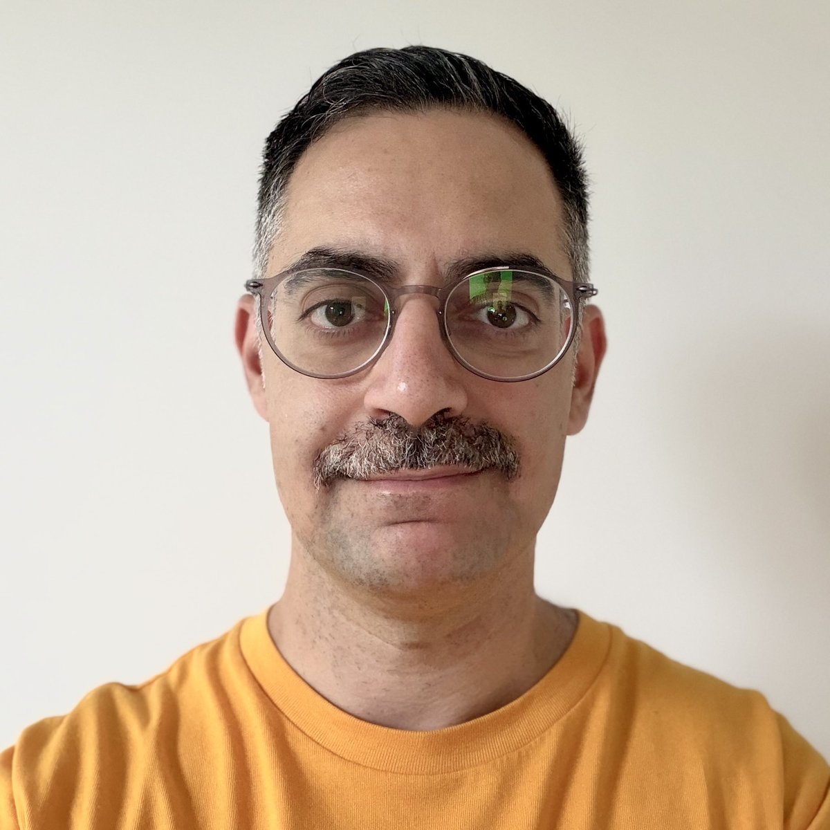 symkx's tweet image. روز بیست و دوم 🫢
#movember
movember.com/m/15383279?mc=…