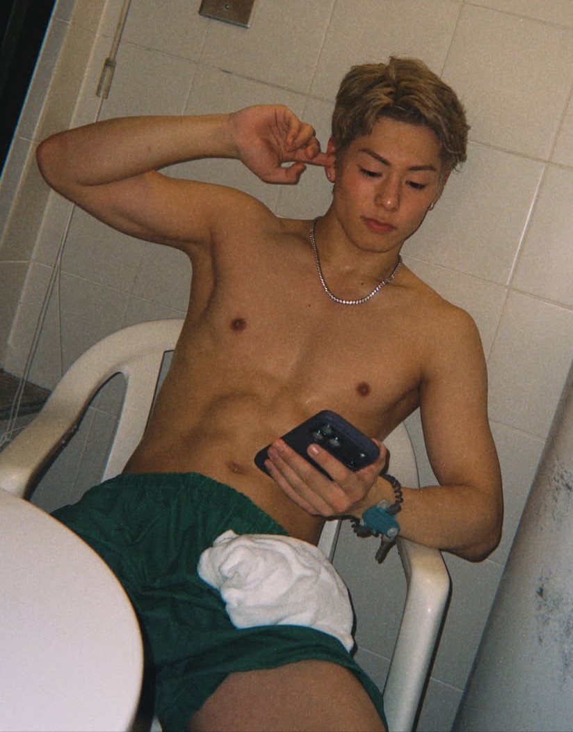 dailybestboys's tweet image. MMA fighter Kota Miura