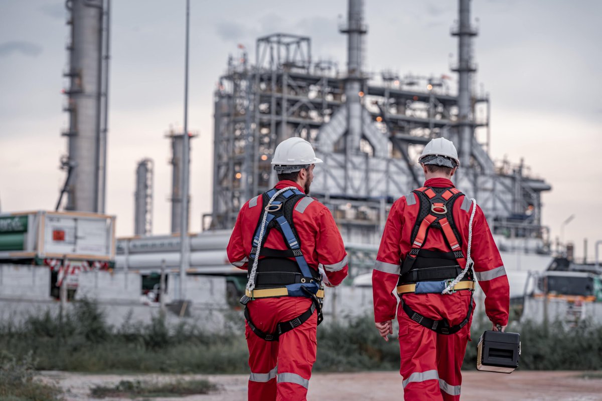 Patel_Arvind's tweet image. On the night of the test, the pressure to meet targets outweighed logic. 

Protocols were ignored, control rods were removed and risk transformed into catastrophe in minutes. #DecisionMaking #HumanError #LeadershipFailures #ArvindP (7/18)