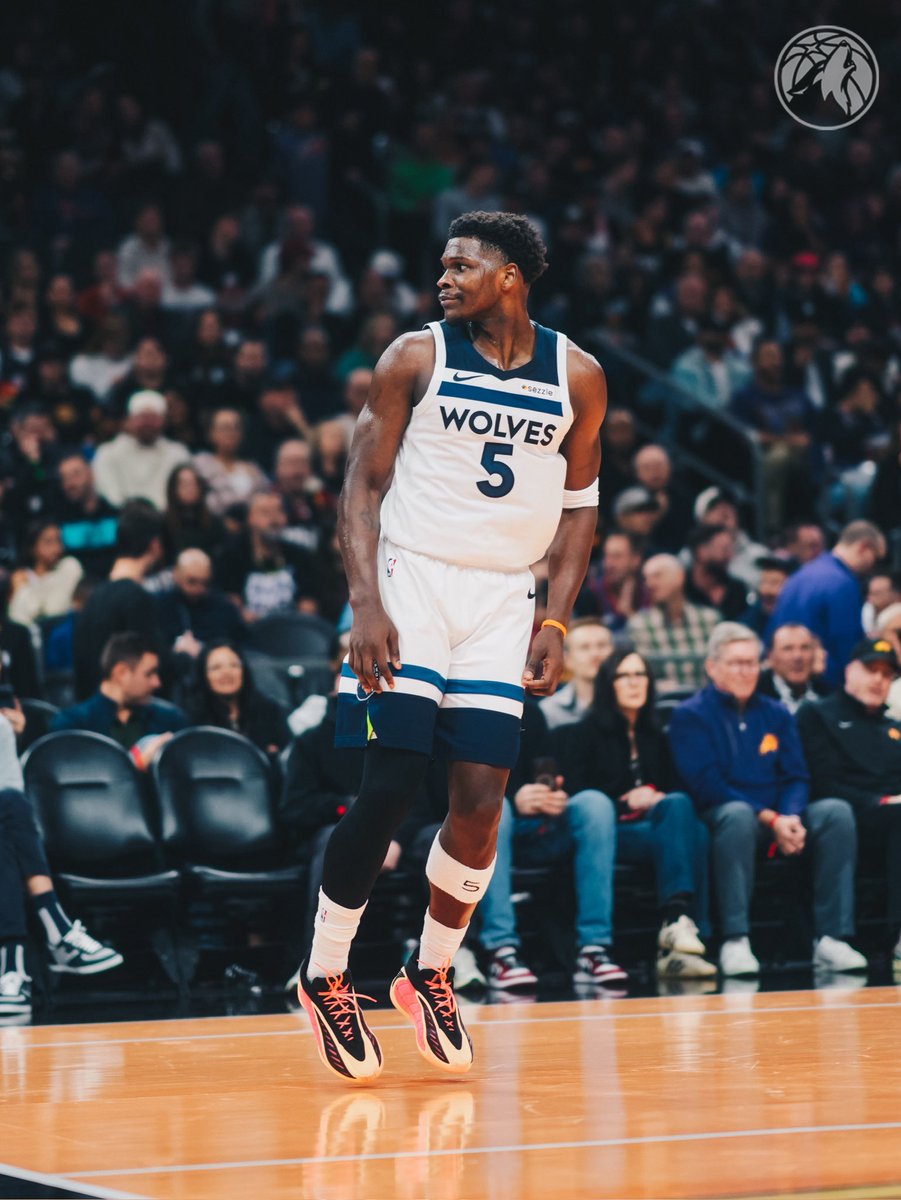 Ant’s Q3 in Phoenix 🫣

19 PTS
7-9 FG
3-4 3PT
3 REB
+16 +/- 