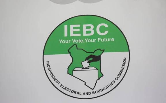 IEBC dispatches ballot materials, warns against voter bribery ahead of by-elections.

Full story:
kenyadaily.online/iebc-dispatche…