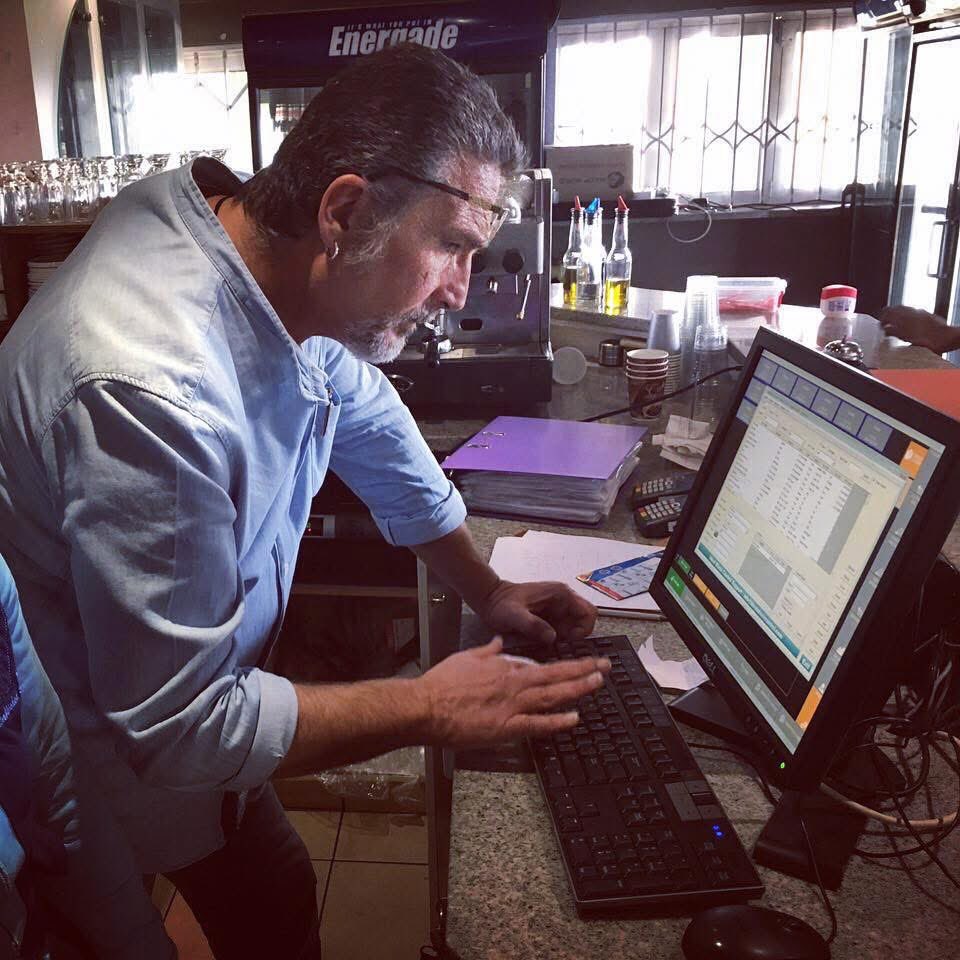 CostOfSale's tweet photo. 🚨 Margins shrinking? Food costs rising?

Running a #restaurant is tough — and every mistake or wasted ingredient hits your bottom line.

Your #POS shouldn’t just take orders — it should help your restaurant run smarter and stay profitable.

🌐 https://t.co/UN013QjG1P https://t.co/VJApNsQCLQ