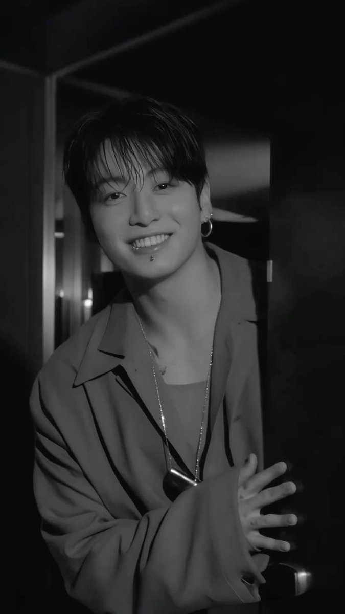 RT &amp; Reply
Please guys keep voting &amp; sharing the hashtags we need more hashtags!

🎯Target: 50x RT &amp; Reply

I vote “Jeon Jungkook” for #MostPowerfulAsian2025 @iconpolls

Thank you so much for always standing beside Jungkook💗
You are all too precious🥹🫂

iconpolls.com/poll/vote-most…