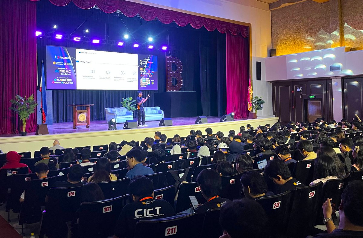 Ledd_Co's tweet image. What a powerful experience at the Philippines Innovation Conference. It was a privilege to share the stage and discuss how the MEXC Foundation is supporting blockchain innovation.

Maraming salamat, Boss Pops, for the trust to represent MEXC Foundation🙏

#MEXCFoundation #MEXC