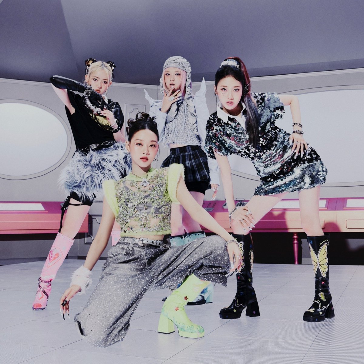 ‘VVON’ by #VVUP debuts at #174 on the Worldwide iTunes Album Chart.