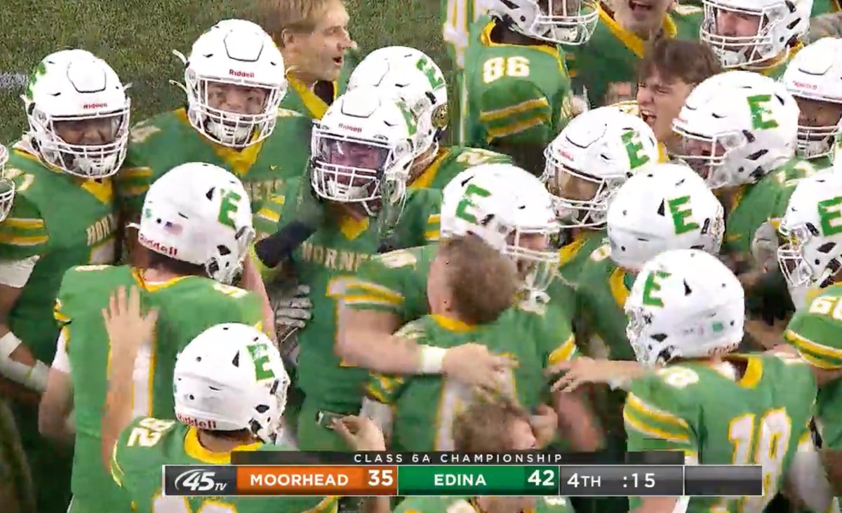 Mario_Tirabassi's tweet image. Edina is has done it!

42-35 they defeat Moorhead in the 6A Minnesota State Championship Game

Mason West finishes his storybook Senior Football Season!