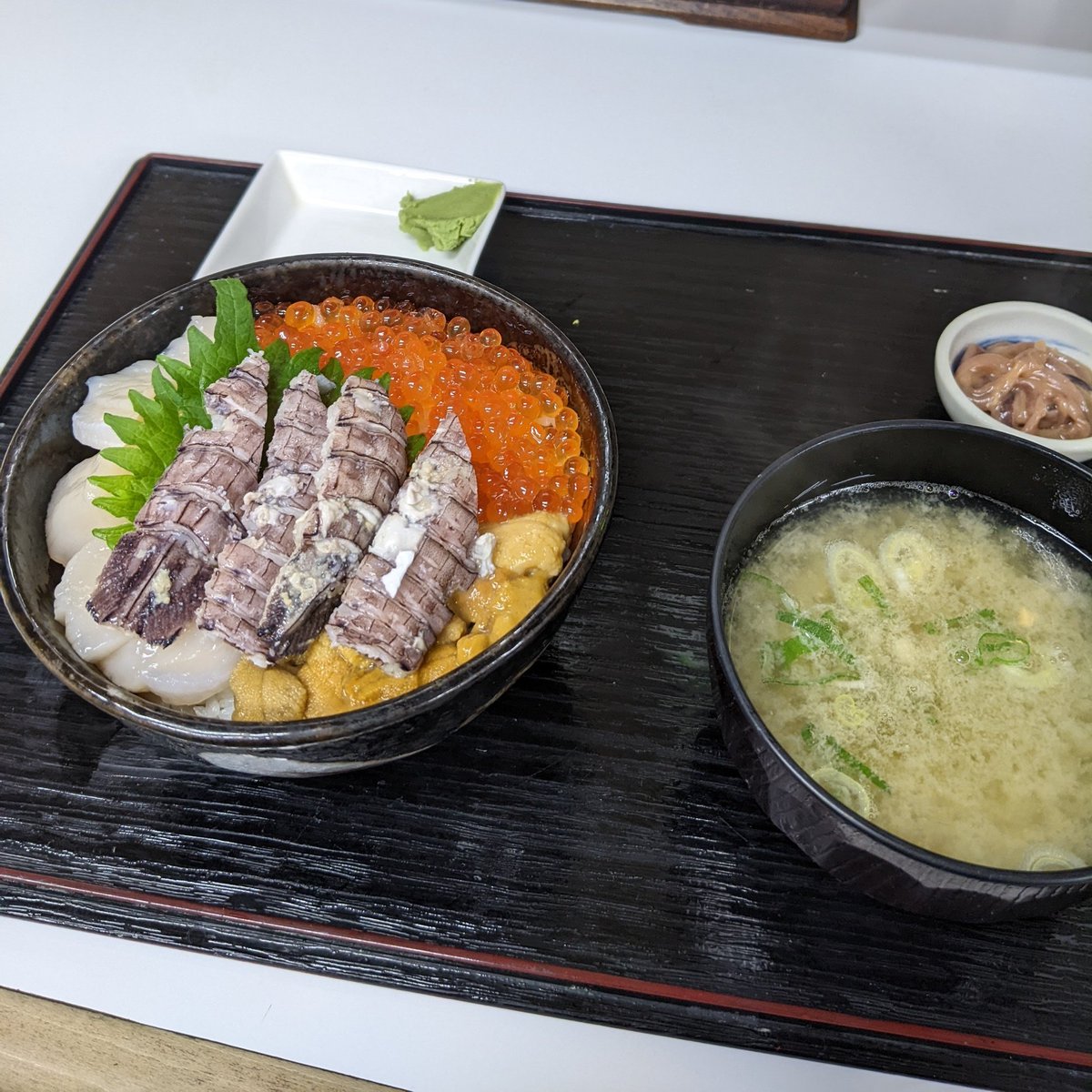 XylitorXe's tweet image. 北海道きてるの
シャコシャコシャコシャコ
ウニウニウニウニ
いくらいくら
ホタテホタテホタテ
寒いわ