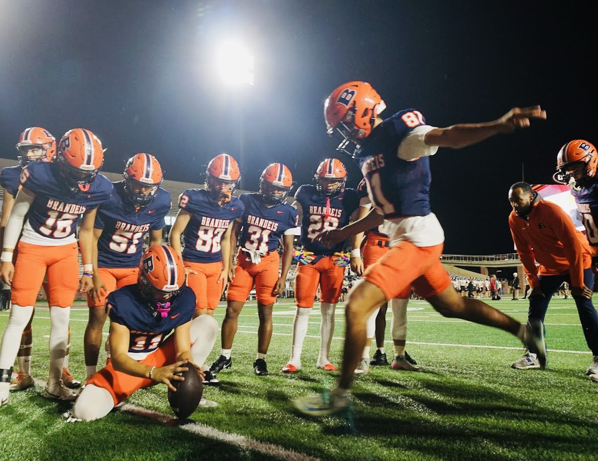 Grateful for every blessing God has given me this season🙏🏼Thank you to my coaches for trusting me with all the kicking duties and believing in what I can bring to this team. Thank you to my brothers for the constant support, to our seniors, your leadership and experience shaped