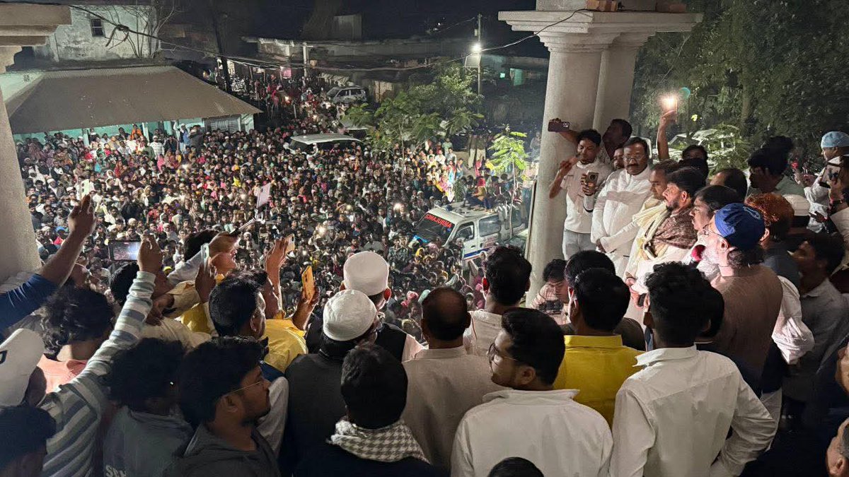 AkhtarulImanMLA's tweet image. कोचाधामन के पूर्व विधायक जनाब इज़हार असफ़ी साहब के घर पहुँचा और AIMIM को समर्थन देने के लिए उनका तहे दिल से शुक्रिया अदा किया।
इंशाअल्लाह, कोचाधामन और सीमांचल की तरक़्क़ी के लिए मिलकर और मज़बूती के साथ काम किया जाएगा।

#aimim #asaduddinowaisi #biharelections #bihar