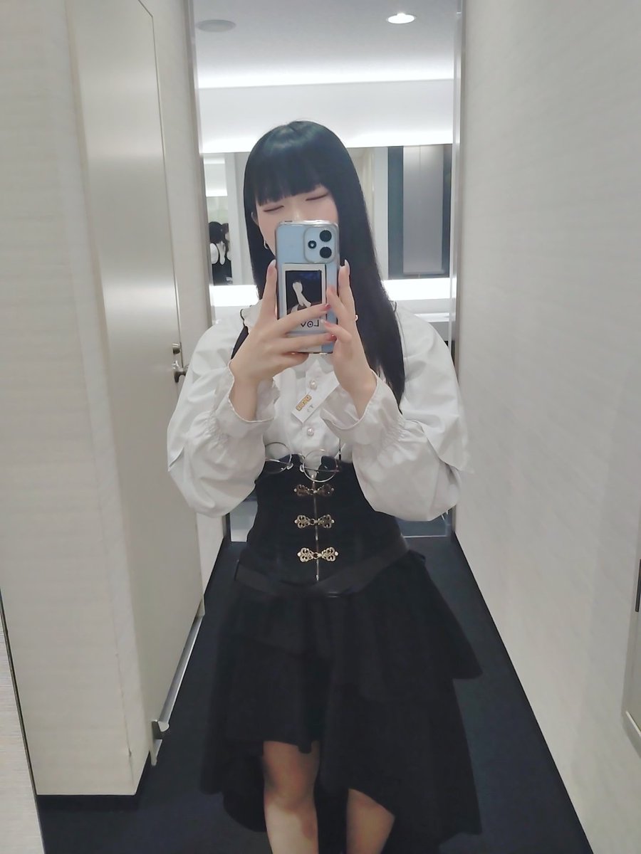 Suu_dealer's tweet image. 今日でスペーディーはラスト出勤！！！！
朝までいてますっっ
最終日はプレイヤーで会場います✨️
今日はぽっとの日ですっ
ﾎﾟｯﾄﾎﾟｯﾄﾎﾟｯﾄ

#SPADE
#ここから始まるボク達のポーカーライフ