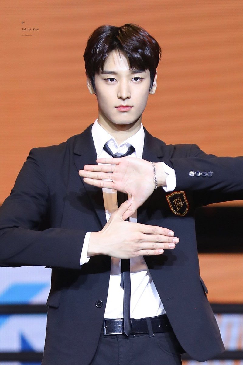 나는 더보이즈 길가다만나면 개크게
절도있는 Z 할수있어!!!!!!!!!!!