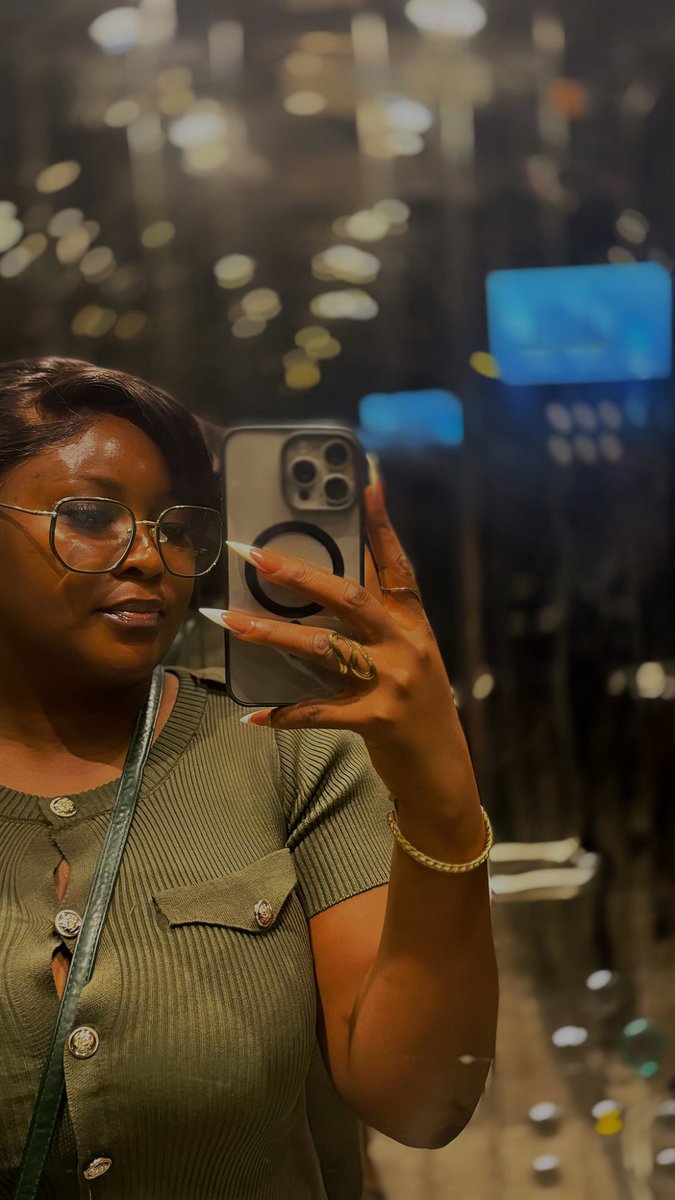 Hi Babes, GM

Should I eat or buy data? 😒

If you believe Web3 will Change your life.

Let’s Connect 🤝