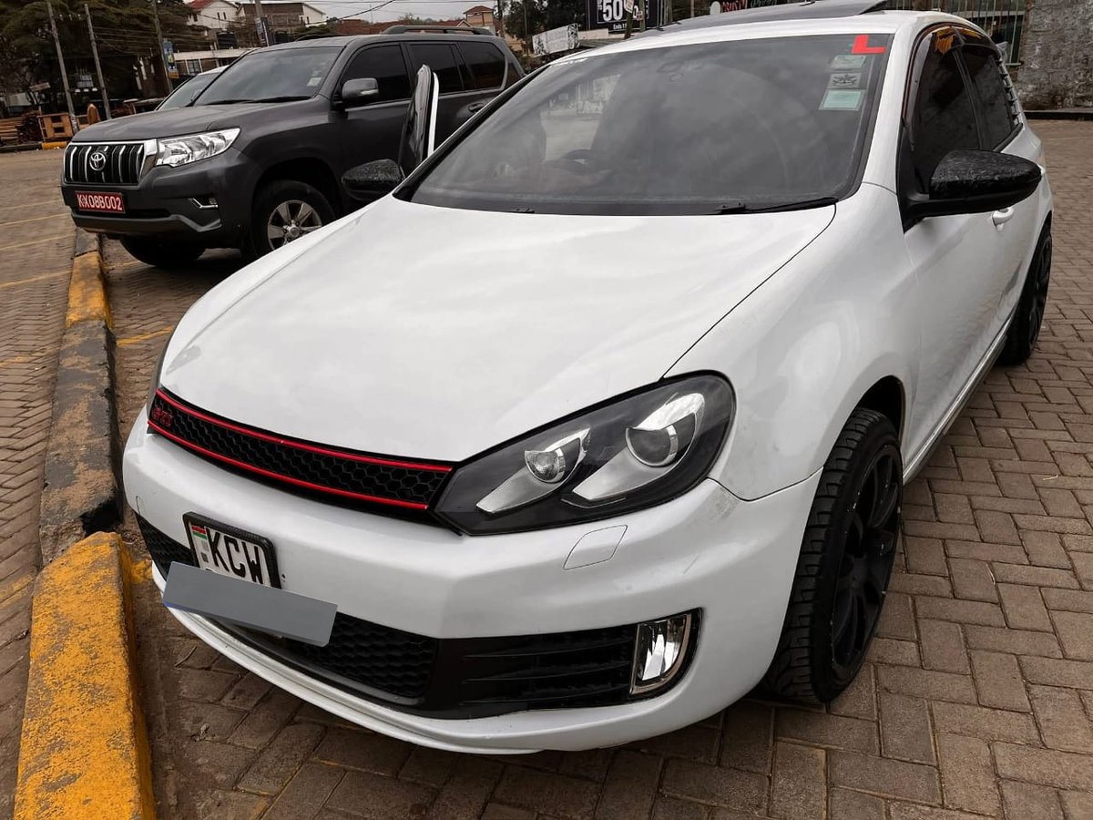 nzambu2k15's tweet image. 2012 Volkswagen GTI  
2000CC
Perfect working condition
Stock sunroof 
KSHS 1.380M
Nairobi 
0705204430