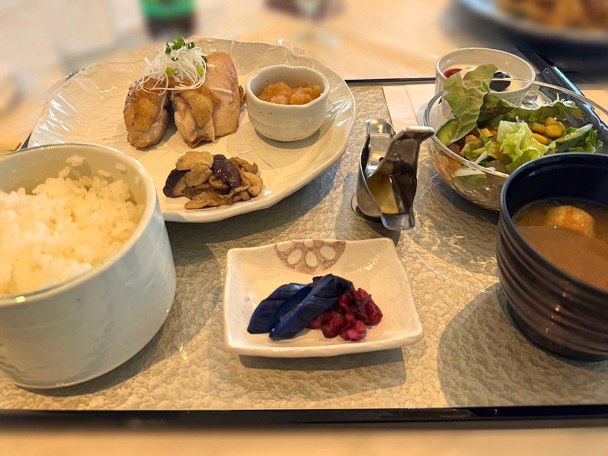 昨日は大好きなゴルフ⛳️
やっぱり朝食からしっかり食べないといけないと思った！！！