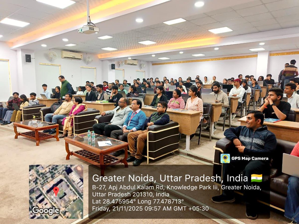 DronacharyaDgi's tweet image. 🚀 Java Ignite 2025 @ DGI!
High-energy session on Java, Spring Boot &amp;amp; MySQL with expert Mr. Vijay Verma.
Students gained real-time coding exposure &amp;amp; industry-ready backend skills! 🔥💡
#DronacharyaGroupOfInstitutions #DGI #JavaWorkshop #BackendDevelopment
