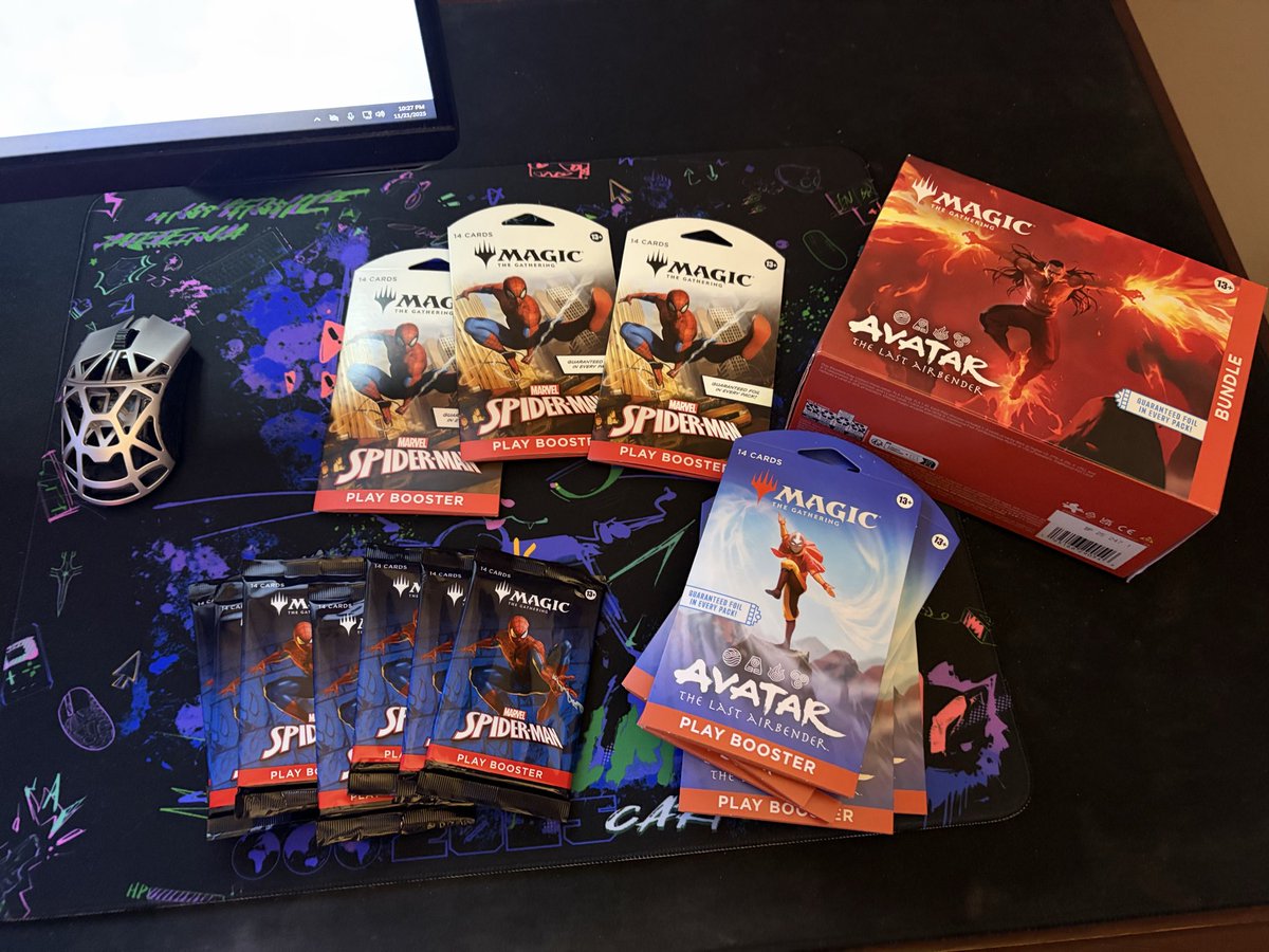 YobiTweets's tweet image. Couldn’t find any pokemon cards today 

Come say hi :)

Kick.com/haiyobi