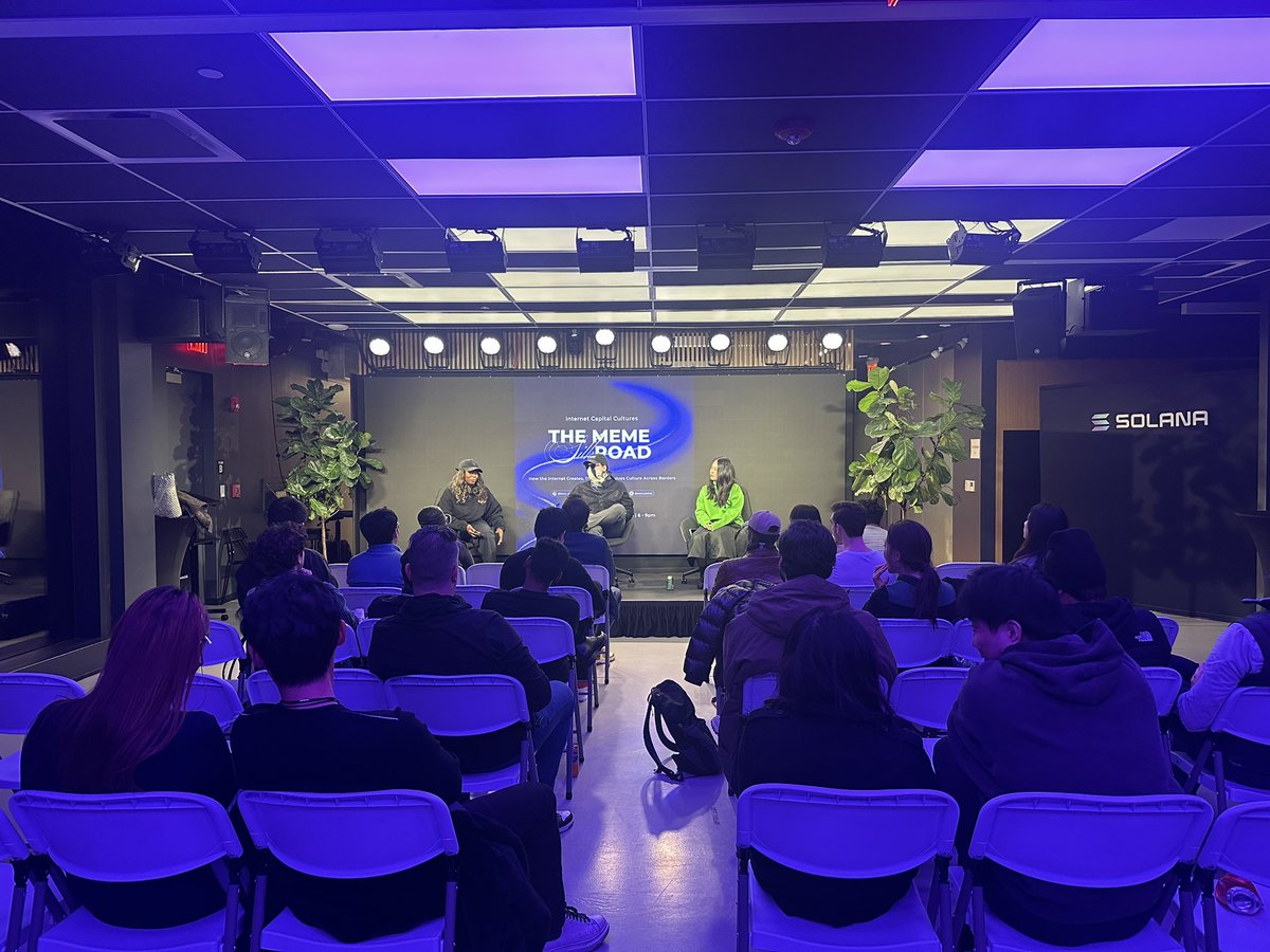 first time getting the philosophy of <a href="/americadotfun/">America.Fun 🇺🇸🦅</a> straight from <a href="/cryptogle/">ogle</a>

wild stuff 🤔