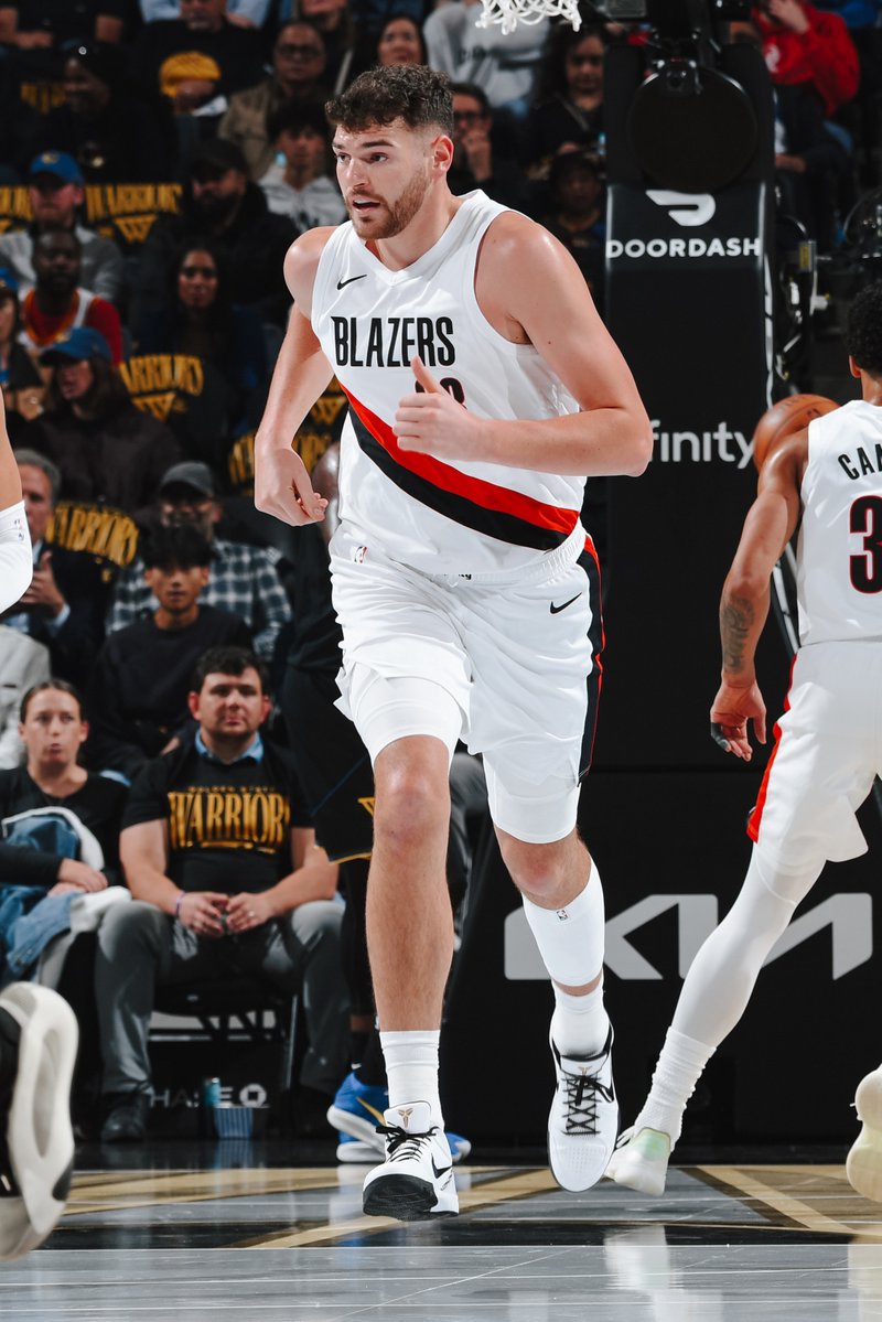 DC pushing a double-double in the first half 👀

▫️13 PTS
▫️8 REB
▫️2 AST
▫️2 STL 