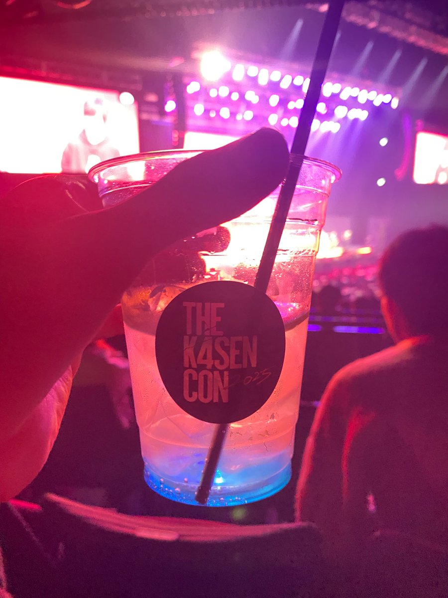 Tro_ouo's tweet photo. 楽しいねぇ
#thek4sencon2025 https://t.co/Ehq8o5M0Cs