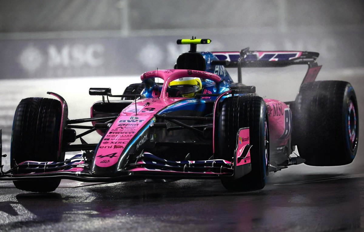 Franco Colapinto bajo la lluvia 😮‍💨