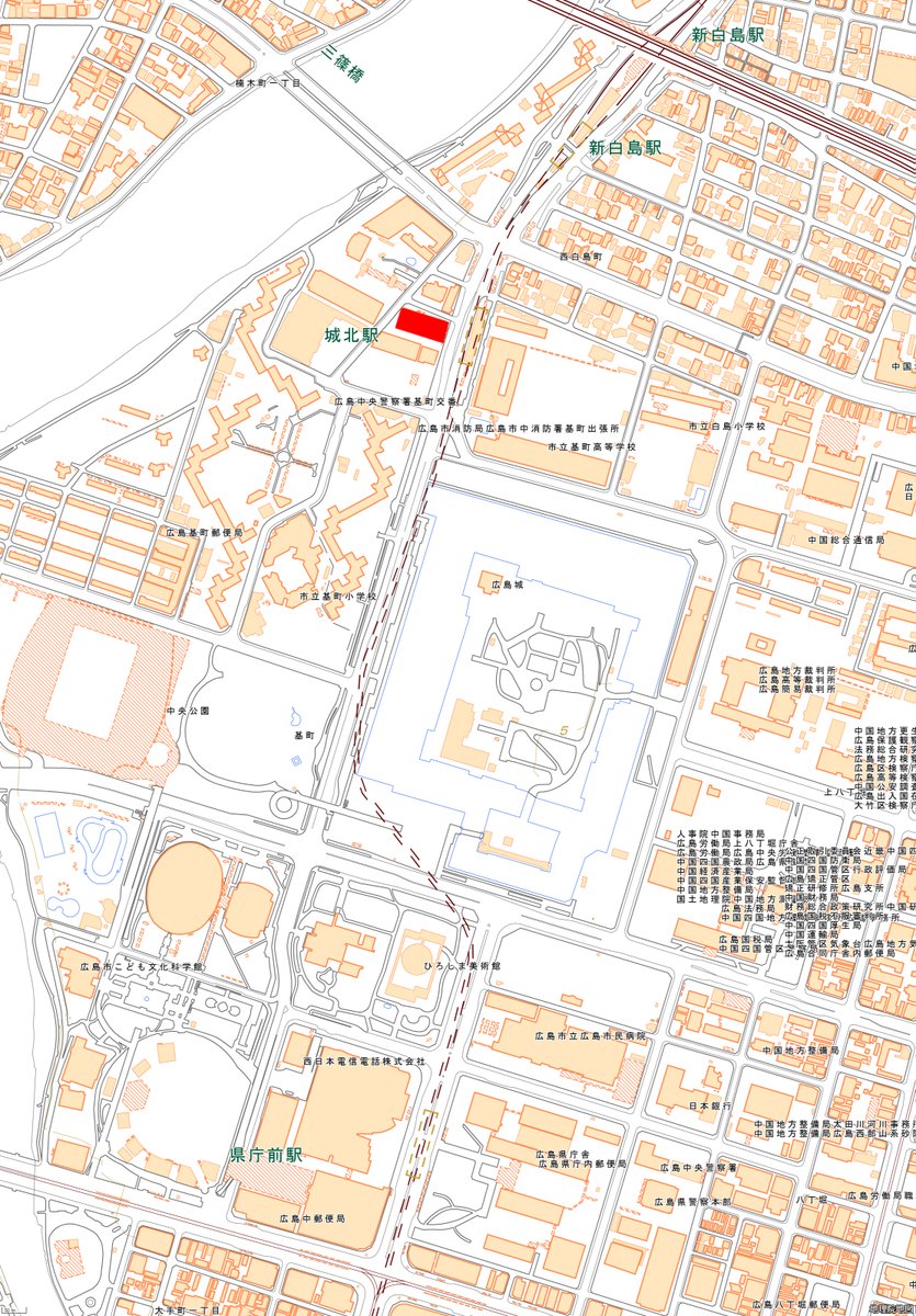 netsurf_ALbase's tweet image. 広島市中央公民館のロビー展示にアルベース出版の二人が写真を提供しています。11/30（日）まで。会場では来場者特典として来年のカレンダーPDFファイルのダウンロード用QRコード掲示があります。
なお11/24（月）、25（火）は休館。最終日11/30（日）は17時で終了。地図は地理院地図に加筆