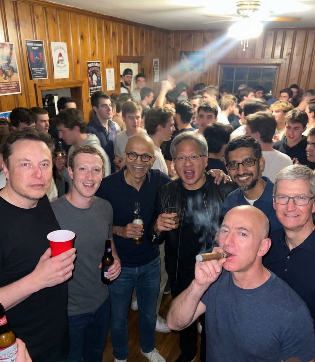 PeterMcPleef's tweet photo. Finally back for break and my god has home not changed. Last night was a movie, love running it back with the fellas #hugereturns #theboysarebackintown https://t.co/CEQI5MYCKv